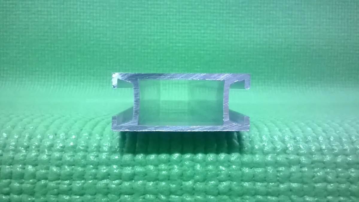 Larguero 2 de Aluminio — 1